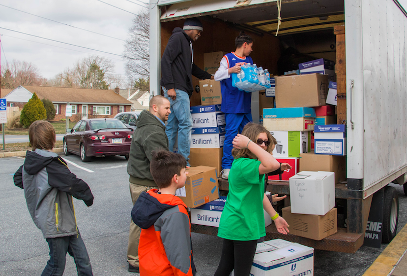 Feeding The County A Pound Of Food At A Time Community Action